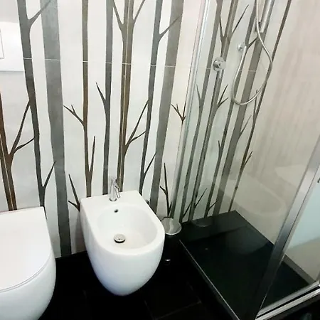 Mantegna Boutique Apartment, 75mq, 100mt From The Lake, Free Parking